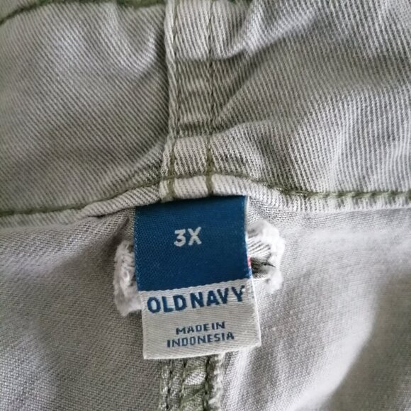 Old Navy Womens Gray High Rise Flat Front Pockets Bermuda Shorts Plus Size 3X - Picture 5 of 6